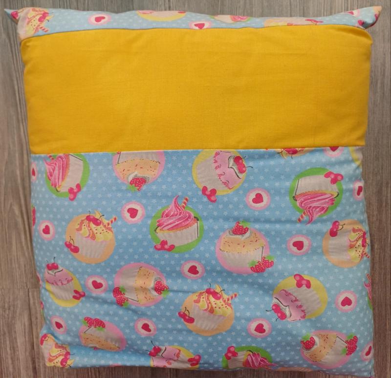 Kissen Muffins mit Füllung 40 x 40 cm