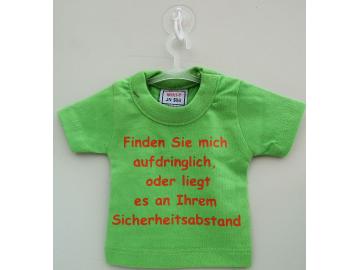 Mini T-Shirt Grün mit Spruch Saugnapf und Bügel für PKW, Wohnmobil oder Wohnwagen